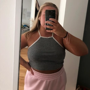 Zara topp - Topp från Zara, strl S men passar S-L