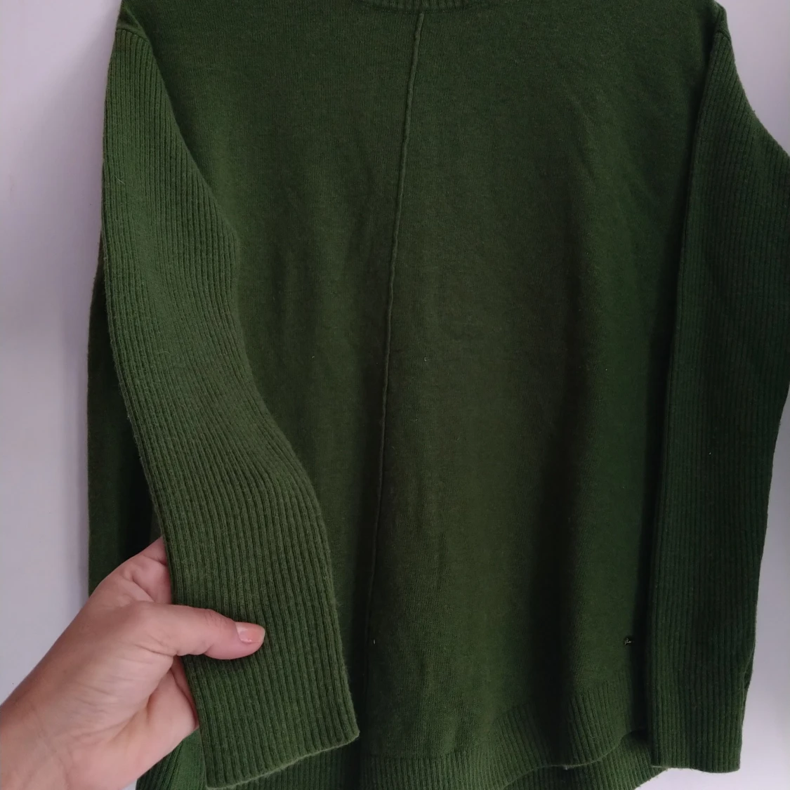 Gant , Holly & Whyte  - 90