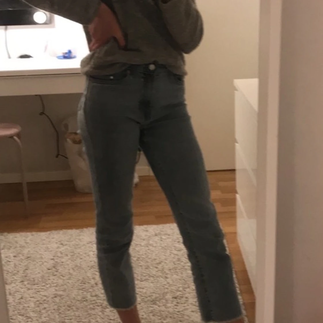 Levis pants - 90