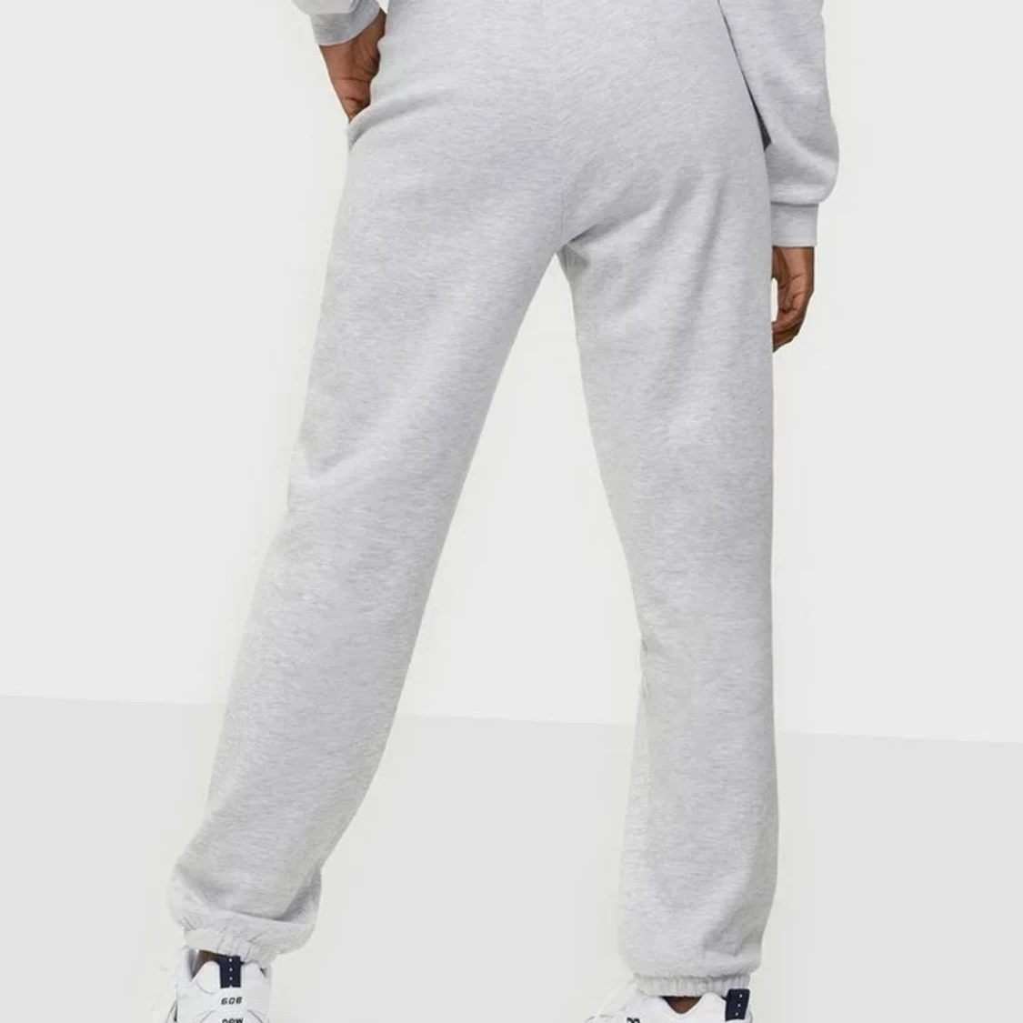 Gråa jättefina mjukisbyxor i strl xs/s - 90