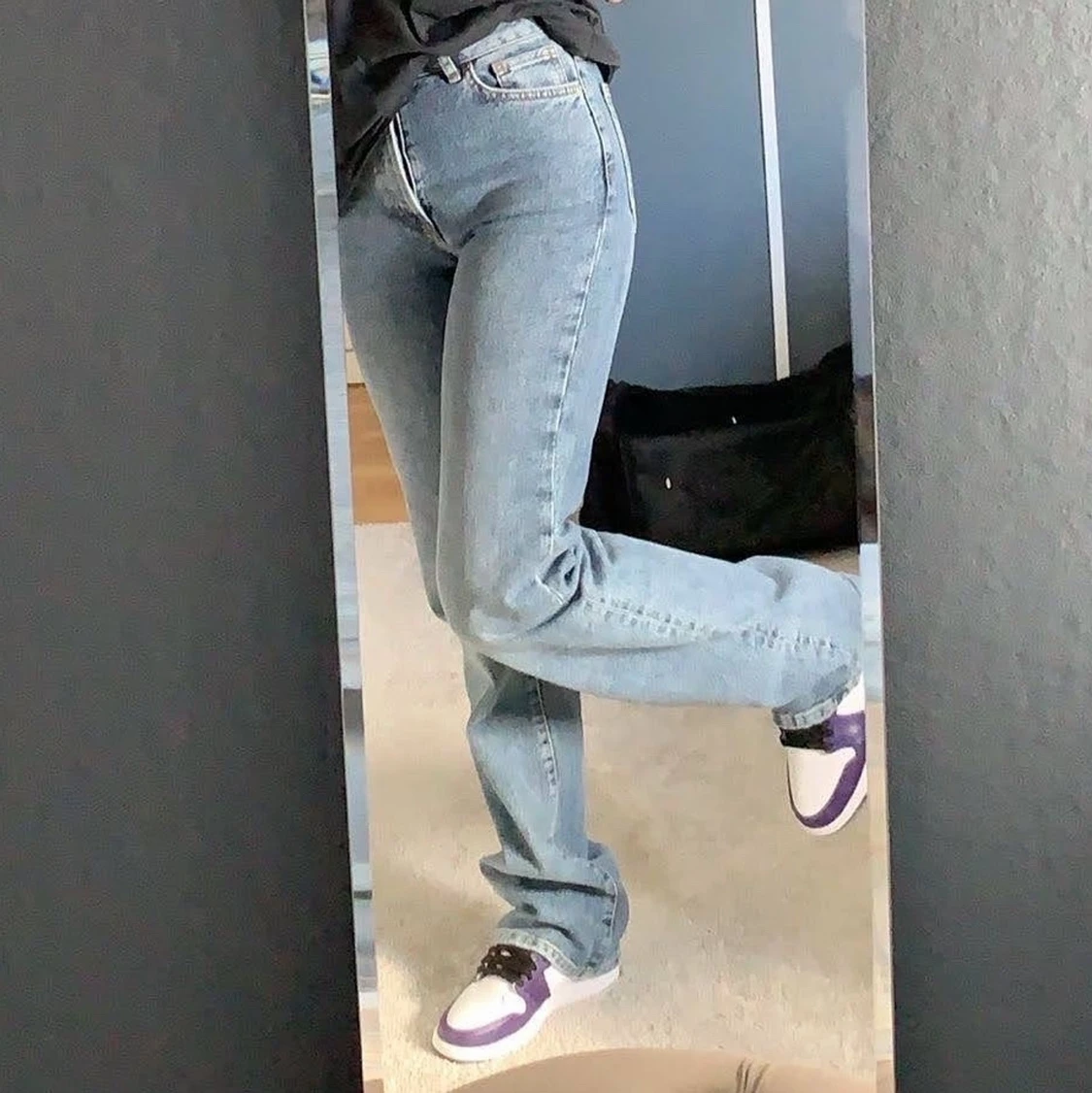 Blåa straight jeans från Bikbok - 90