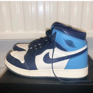 Jordans 1 High obsidan - Några jordans 1 high använda ett par gånger , rena och falska, säljer för 500kr ni att för frakt