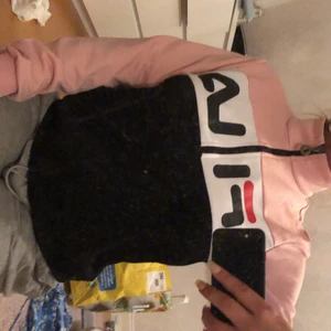 Fila - Jättefin FILA tröja som aldrig är använd❤️❤️