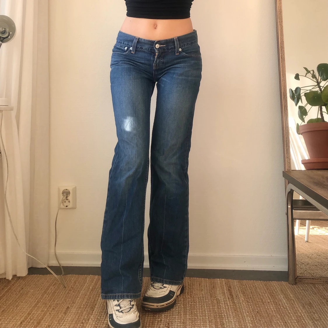 LOW WAIST VINTAGE LEVI’S - 90