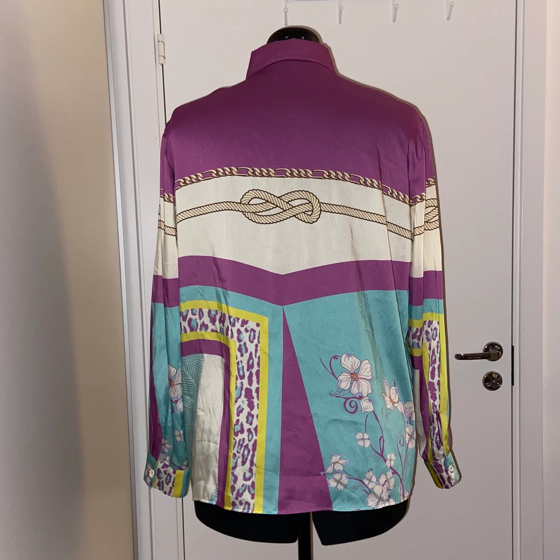 Chain Print Skjorta i Glansigt Material - 90