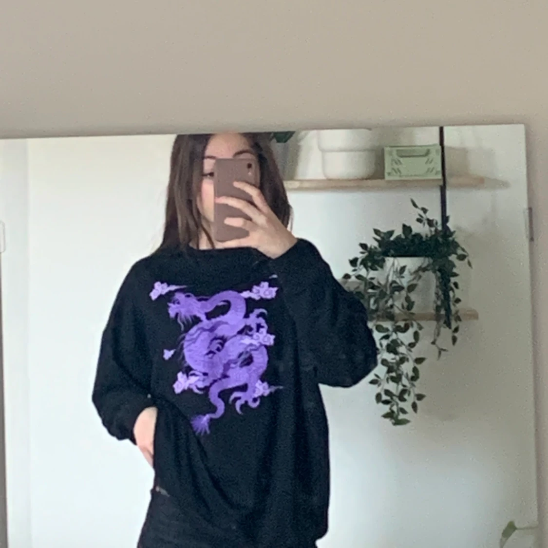 Svart tröja med tryck 