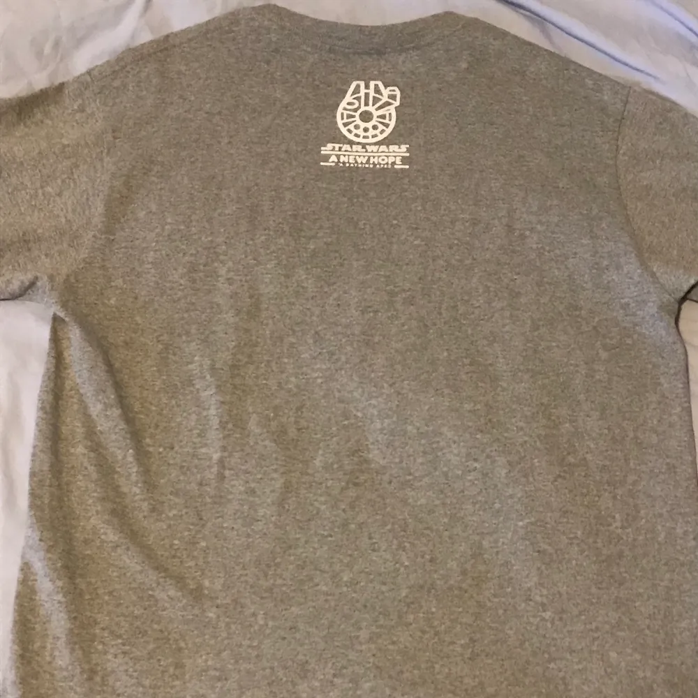 OG BAPE- A BATHING APE BABY MILO X STAR WARS CHEWBACCA TEE. Rare OG bape from 2006-2007 before Nigo left.   The t shirt is brand new and has been used only once , also opened a few months ago from the packaging “Only serious offers». T-shirts.