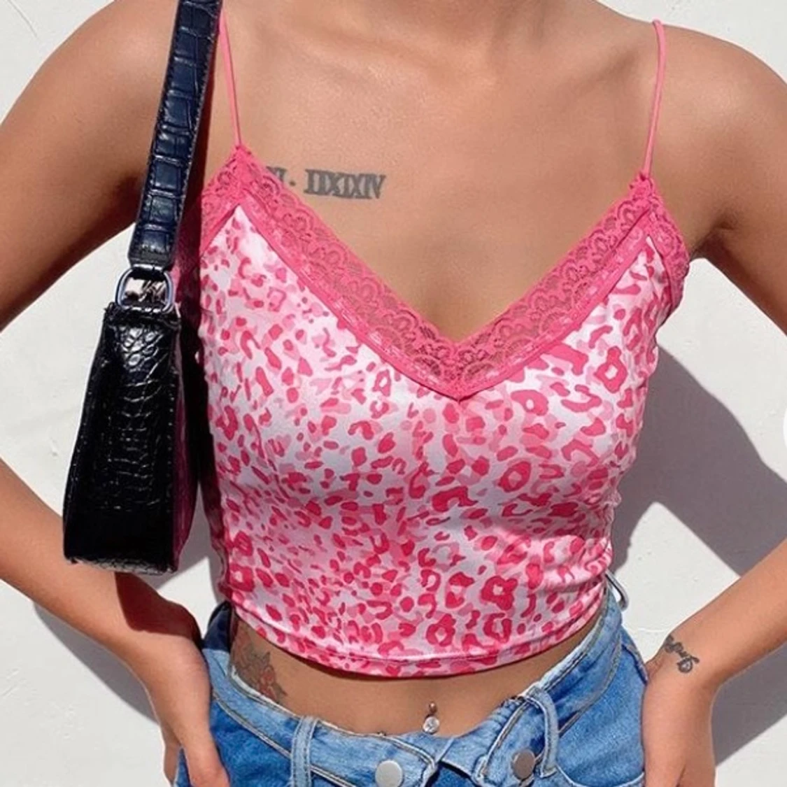 Hot pink leopard linne