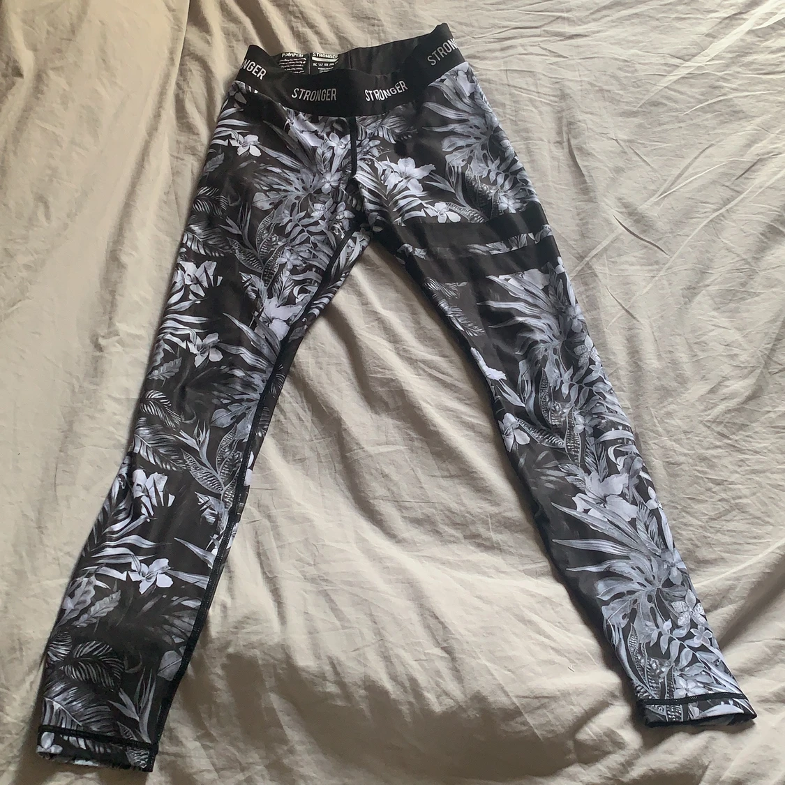 Träningsbyxor - stronger  - 90