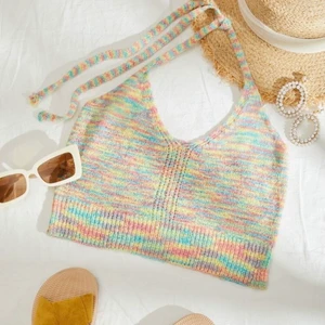 Söt topp - One size men skulle säga att den passar xs/s. Aldrig använd. Superfin nu till sommaren! Köparen står för frakt💕