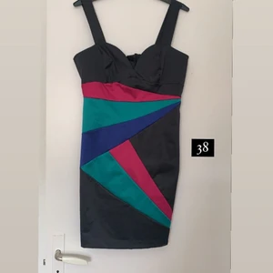 Klänning  - Klänning till vardags och fest 