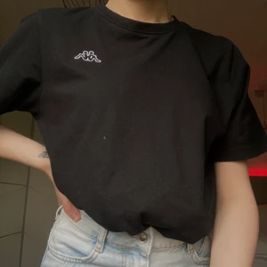 Kappa t-shirt  - Stilren kappa t-shirt 🖤