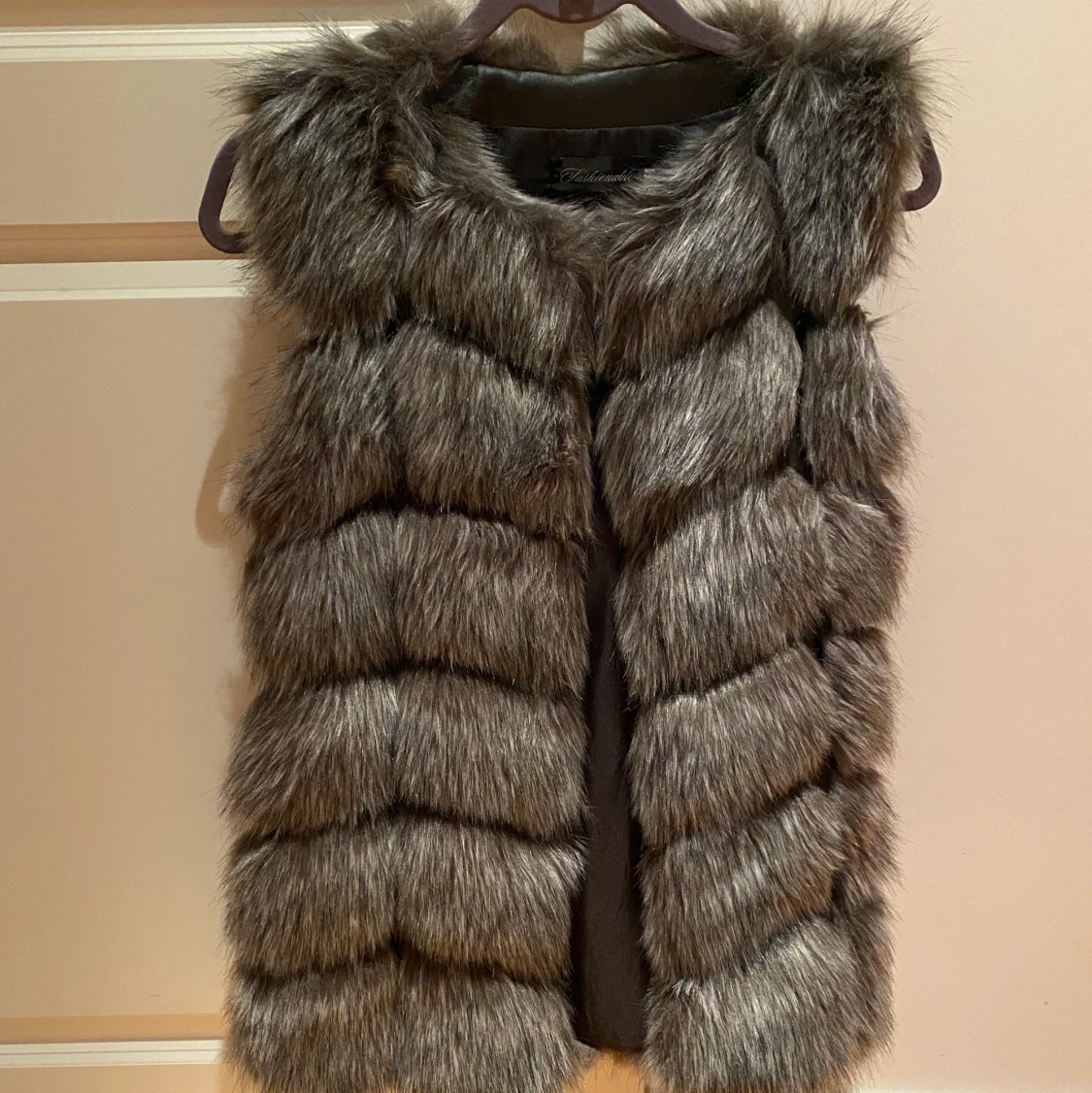 Fake päls väst 