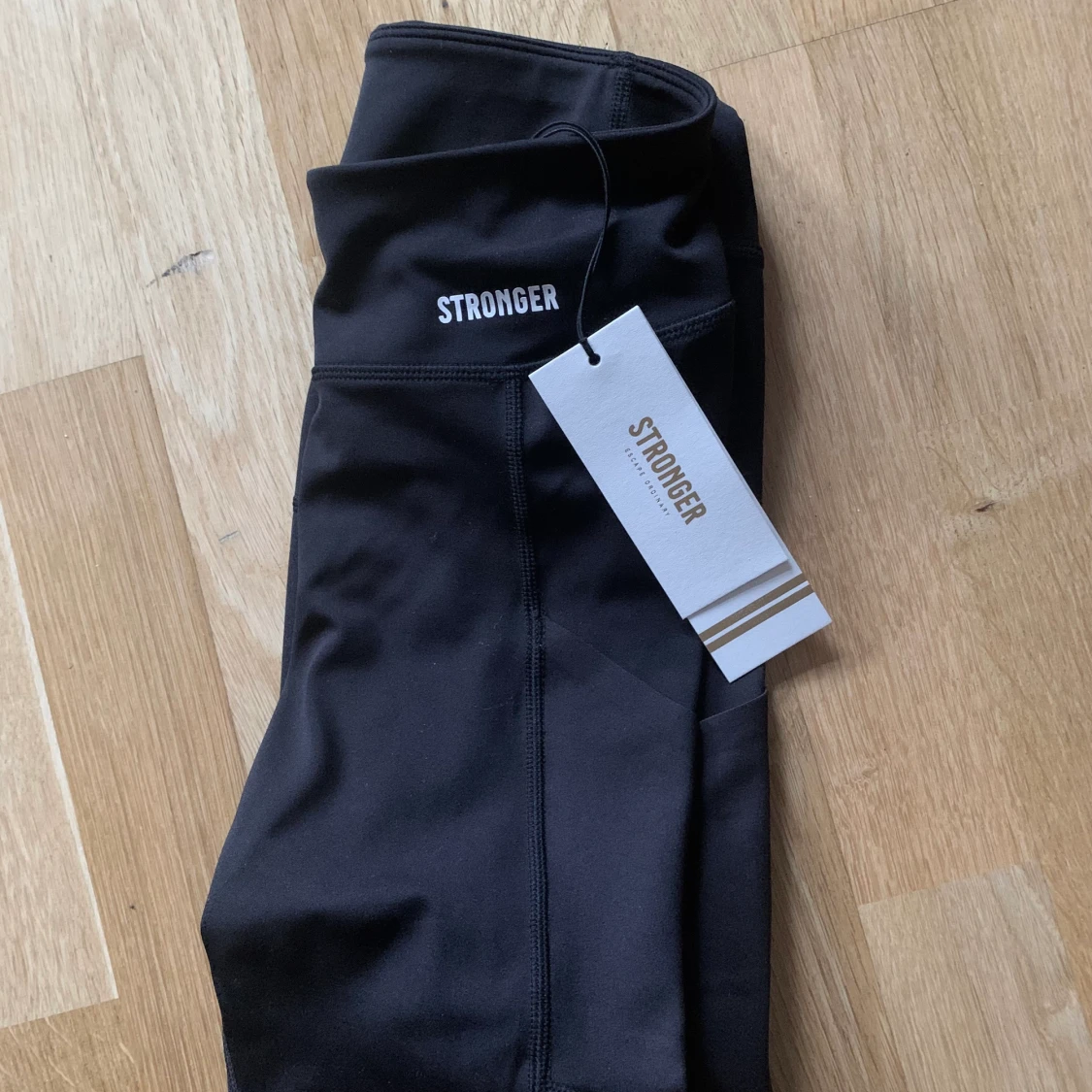 Helt nya Stronger tights i storlek XS - 90