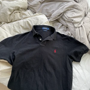 Piké  - Ralph Lauren piké i herrstrl L 🤍