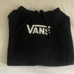 Vans hoodie - Jättefin vans hoodie, köpt på Carlings och använd ett fåtal gånger. Nypris 750😁