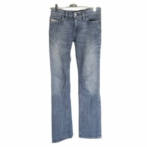 Diesel jeans  - Säljer dessa jeans som är köpta på sellpy, Nyskick. De var försmå tyvärr och glömde lämna tillbaka dem. Skriv gärna vid frågor!