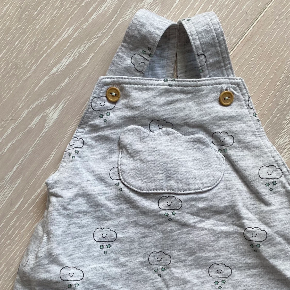 Hängsleshorts från H&M storlek 56  - 91