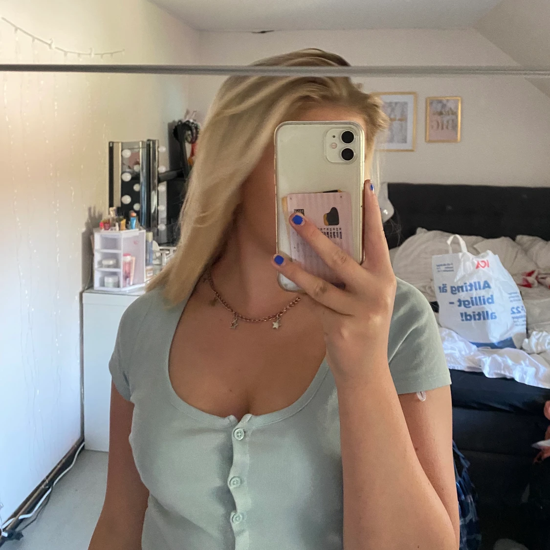 Blå topp med knappar - 90