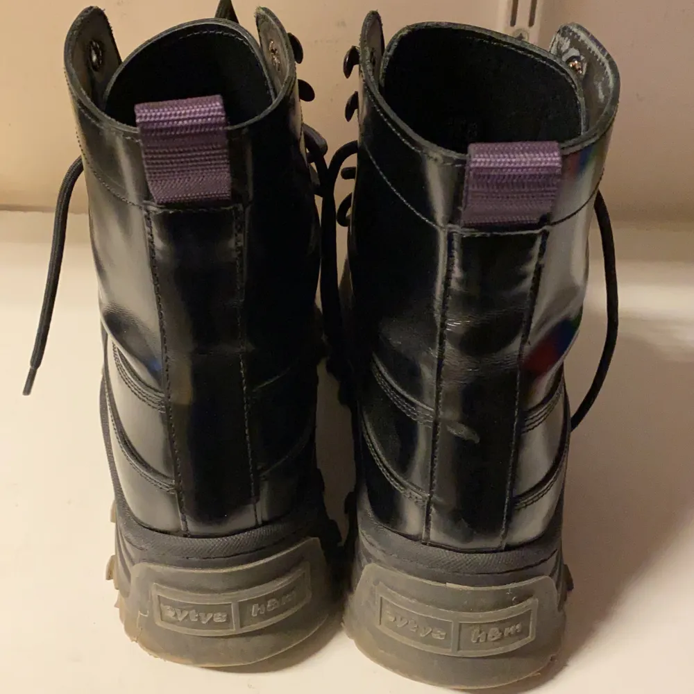 Snygga chunky boots från eytys samarbete med h&m. Storlek 40. Supersköna. Skor.