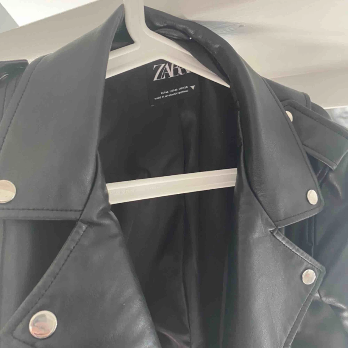 Skinnjacka zara - 90