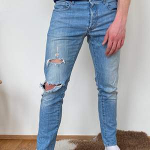 Supersköna G-star jeans i str 33/32 kan mötas upp och fraktas!🤙🏽