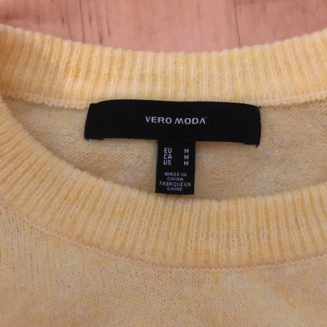 Vero Moda gul tröja stl M - 91