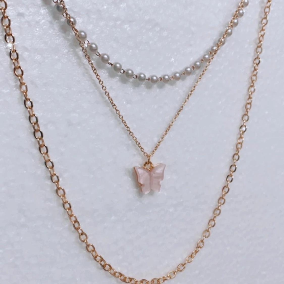 Fjärils halsband med lager😍😍