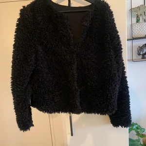 H&M - Jackan är andvänt få gånger..