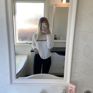 United iconic sport  - I bra skick, nästan helt oanvänd, orginal pris 170kr