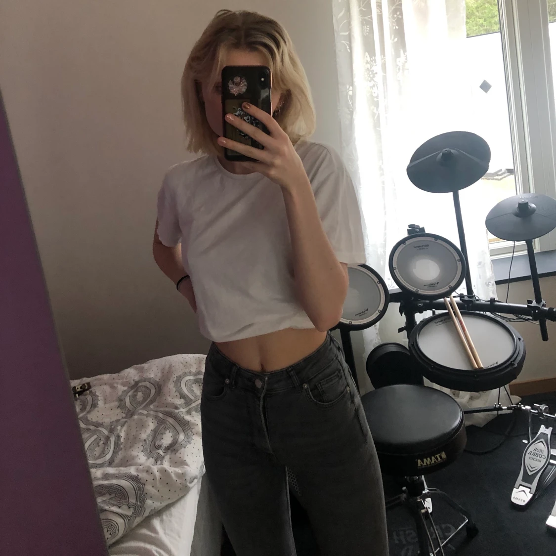 Gråa zara jeans - 90