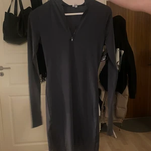 Klänning  - Helt ny klänning från Nelly.