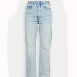 Weekady ROWE jeans - Raka ljus blåa jeans, som nya! W29 L32 vilket motsvarar en något större S