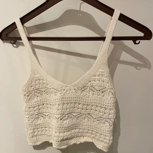 Stickad topp - Stickad kort topp✨