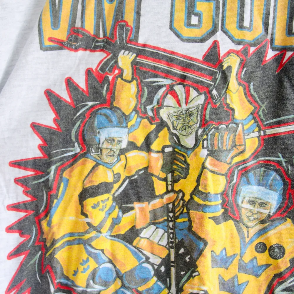 T-shirt från VM-guldet i ishockey 1998. Bra skick. . T-shirts.