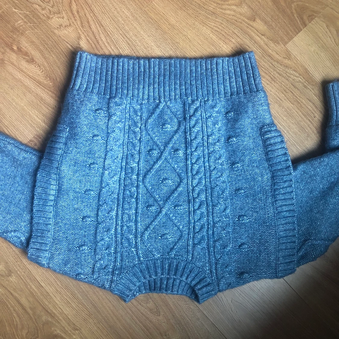 Stickad tröja, st L - 90