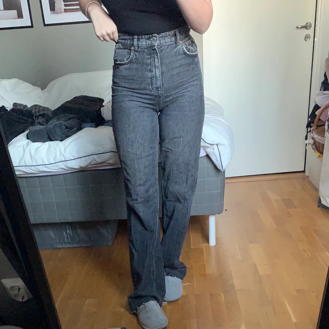 Gråa jeans