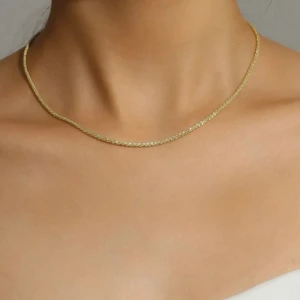 Guld pläterat halsband  - Använd 2 gånger. 