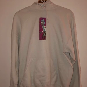 Primitive - Säljer en Primitive hoodie då den inte längre passar mig. Varan är välanvänd men i fint skick. Storlek:M   Cond 7/10