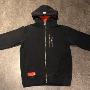 Sail racing, 500kr  - En sail racing kofta i storlek S. Priset går att diskutera. 