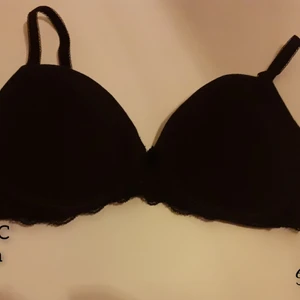 CUBUS SVART SPETS BH STRL 75 C - CUBUS SVART SPETS BH STRL 75 C, hel & fin. Djur & rökfritt hem 