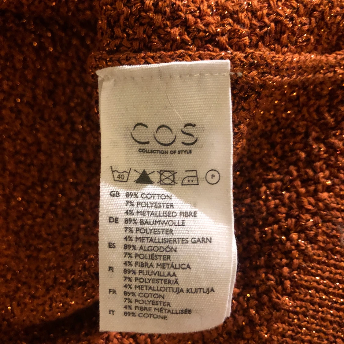 Rostbrun glittrig kofta - 91