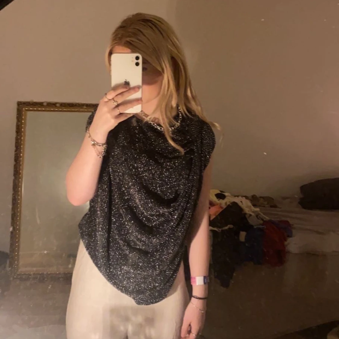 Glittrig tröja  - 90