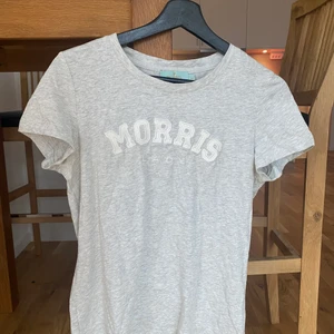 Morris t-shirt strl XS - I fint skick