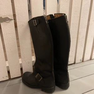 Johnny bulls strl 35 - Strl 35 passar mig som är 36 också spårbart 99kr 