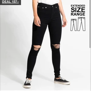 Tajta o bra  - Inga fläckar eller något sånt men knutarna kan vara lite trasiga men har dom i alla möjliga storlekar allt från XXS till M 