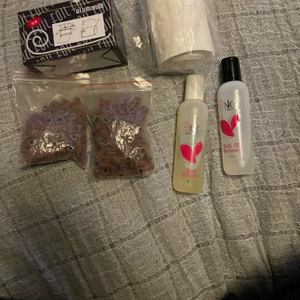 Tillbehör till naglar  - Tillbehör till naglar som aluminiumfolie, soak off solution. Med lappar att tvätta av med.