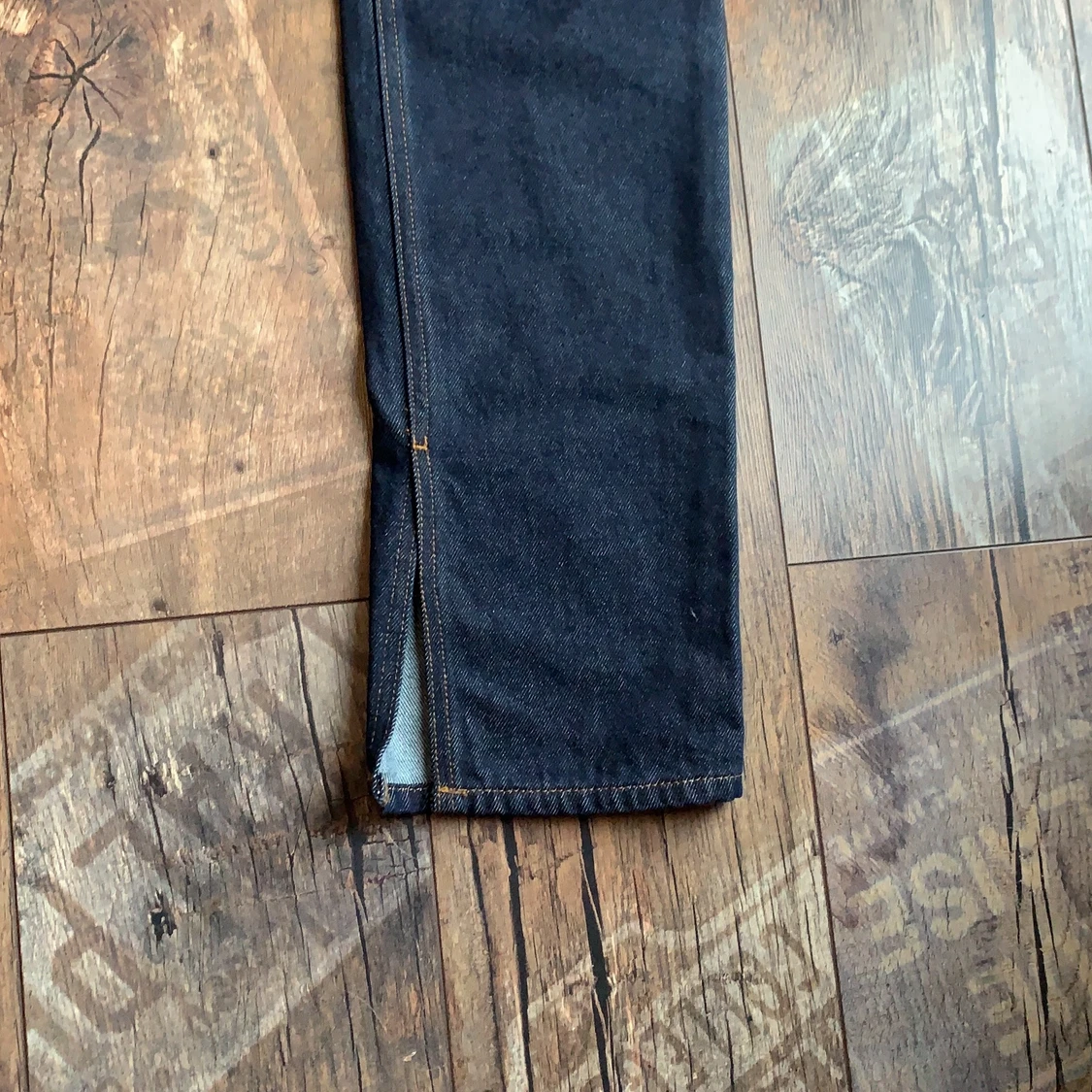 Snygga jeans med slits  - 90