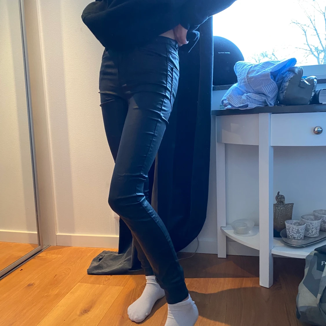 Läderimiterade byxor