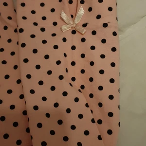 Tunika/kofta - Rosa prickig tunika / kofta från JOELLE,. ALDRIG ANVÄND! 